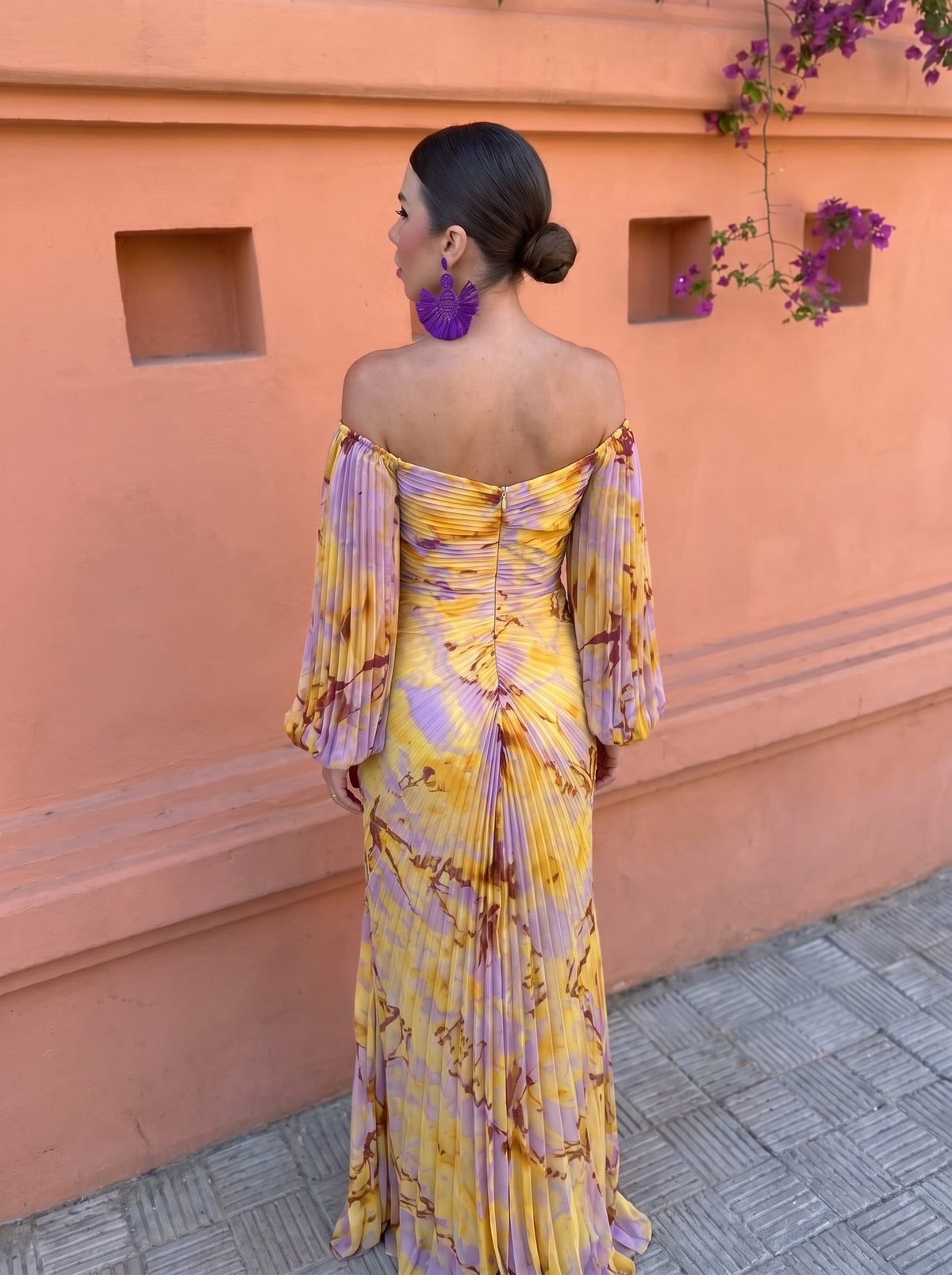 Kristin · Vestido Midi con Escote Profundo