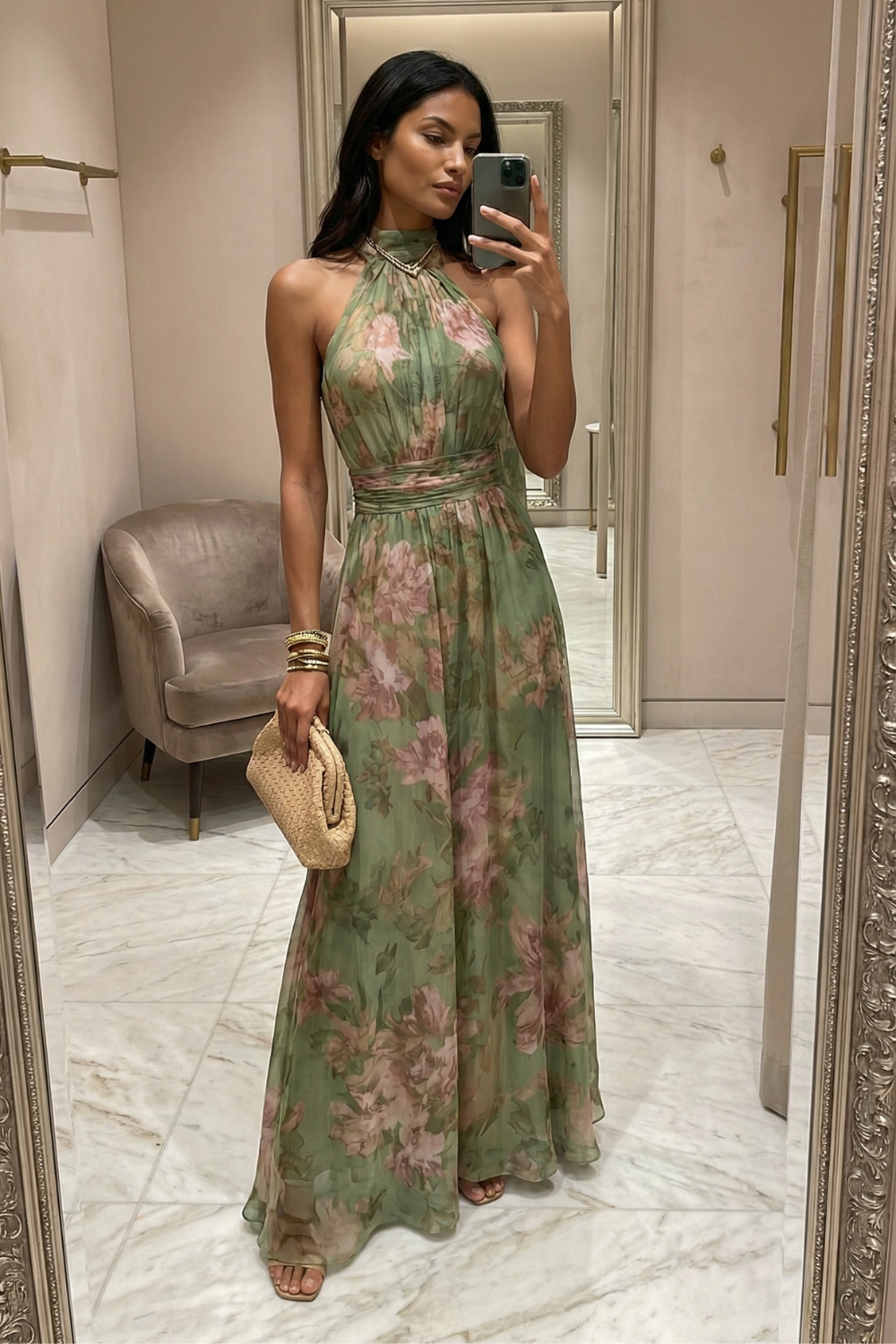 Vestido largo con cuello halter y estampado floral