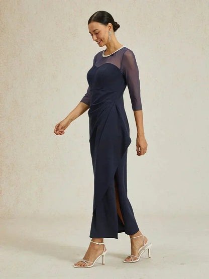Vestido midi entallado con drapeado