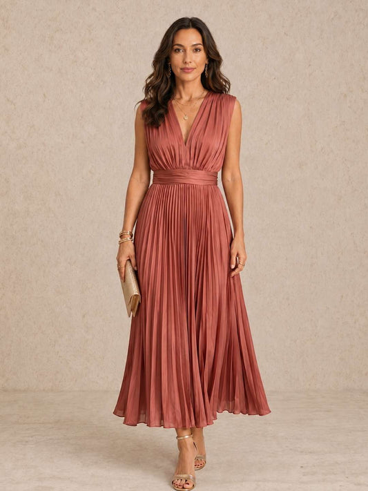 Vestido midi plisado con escote en V
