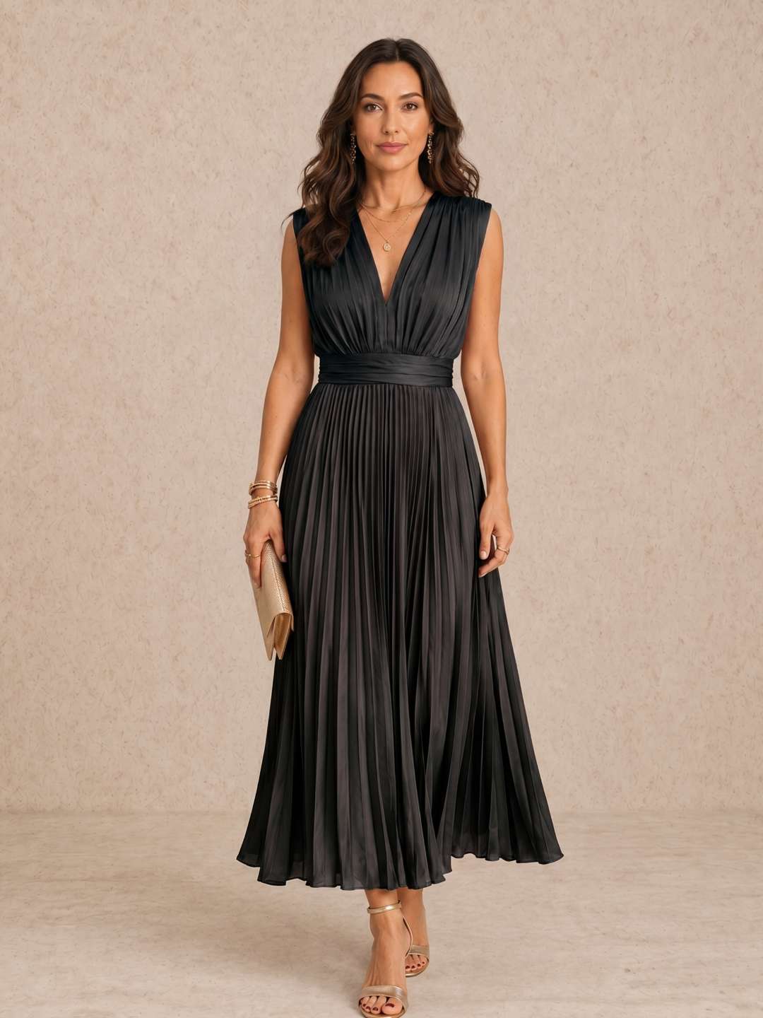 Vestido midi plisado con escote en V