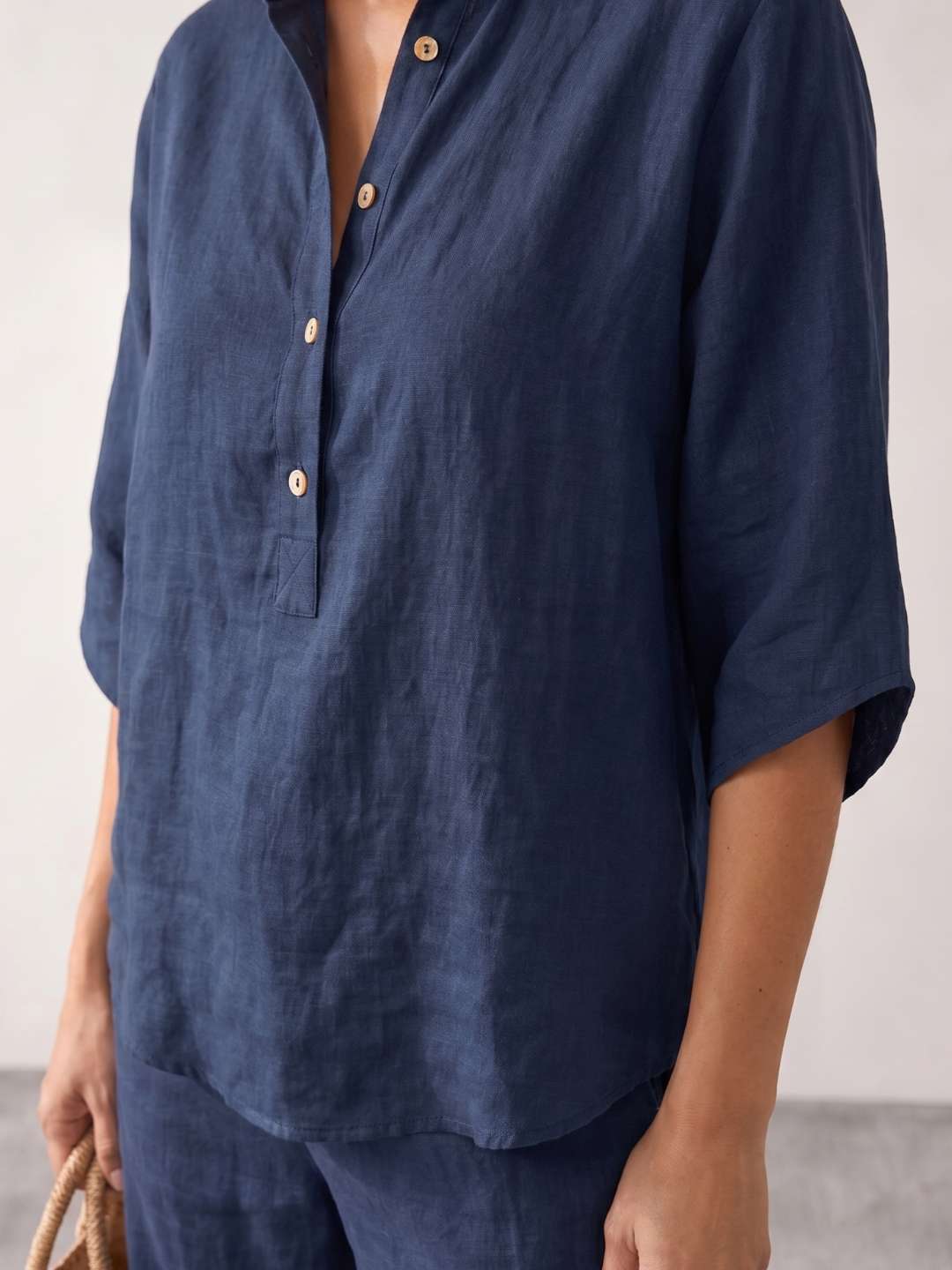 Conjunto de lino con mangas murciélago y pantalón ancho