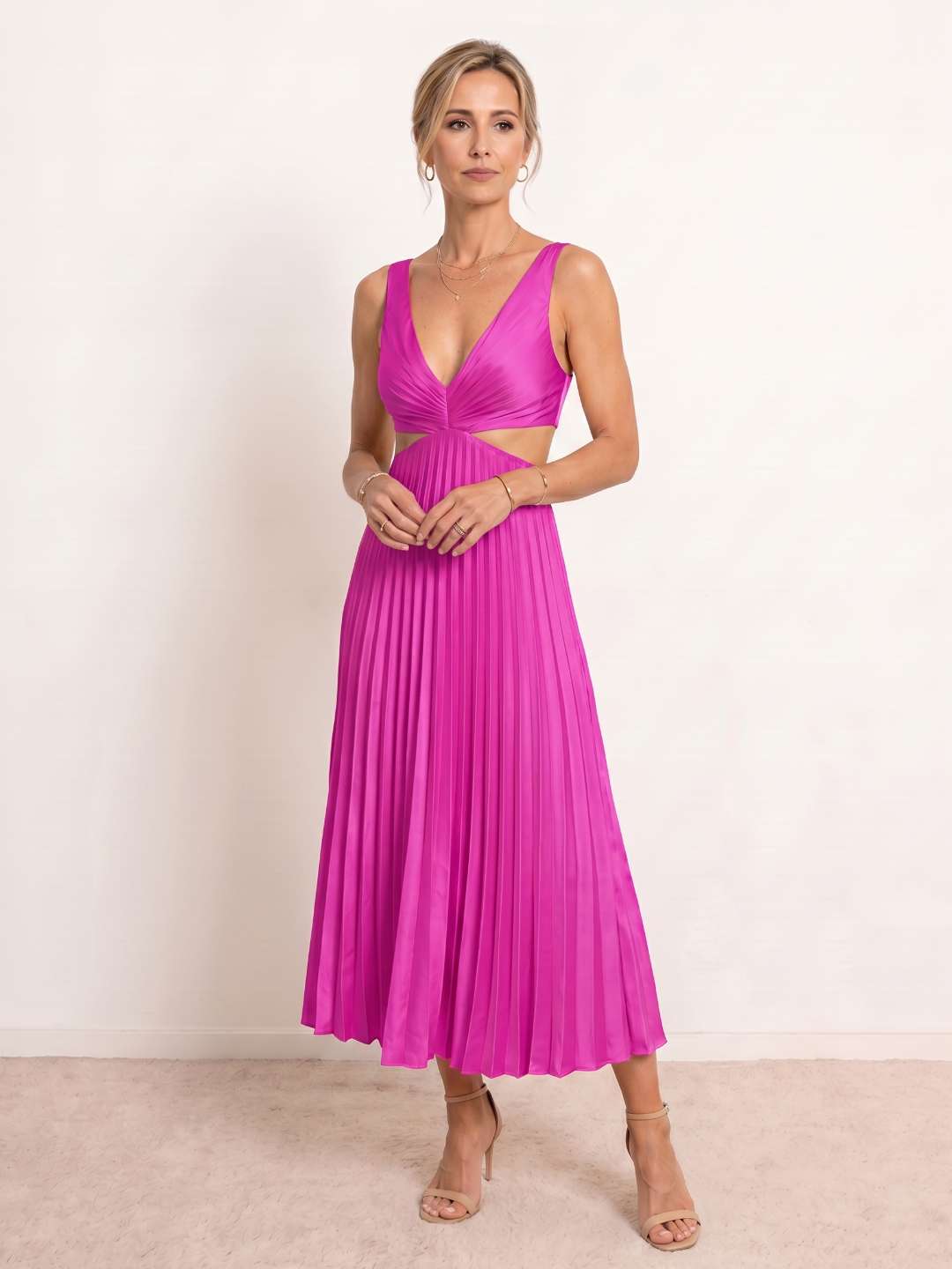 Vestido midi plisado con escote en V